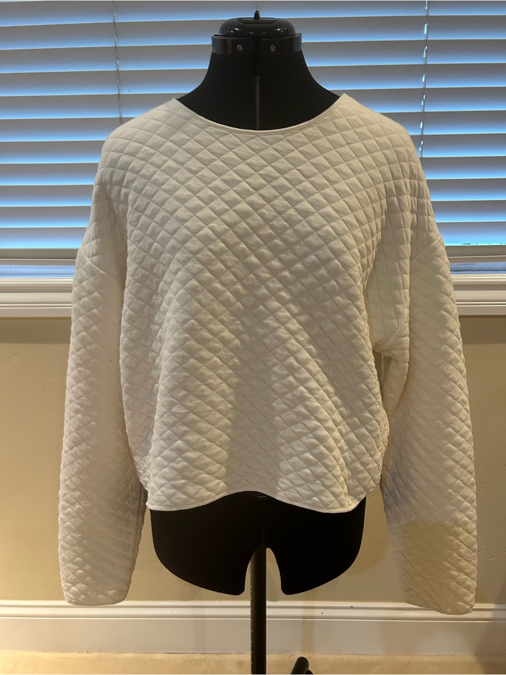 Banana Republic White Quilted Pullover Sweatshirt